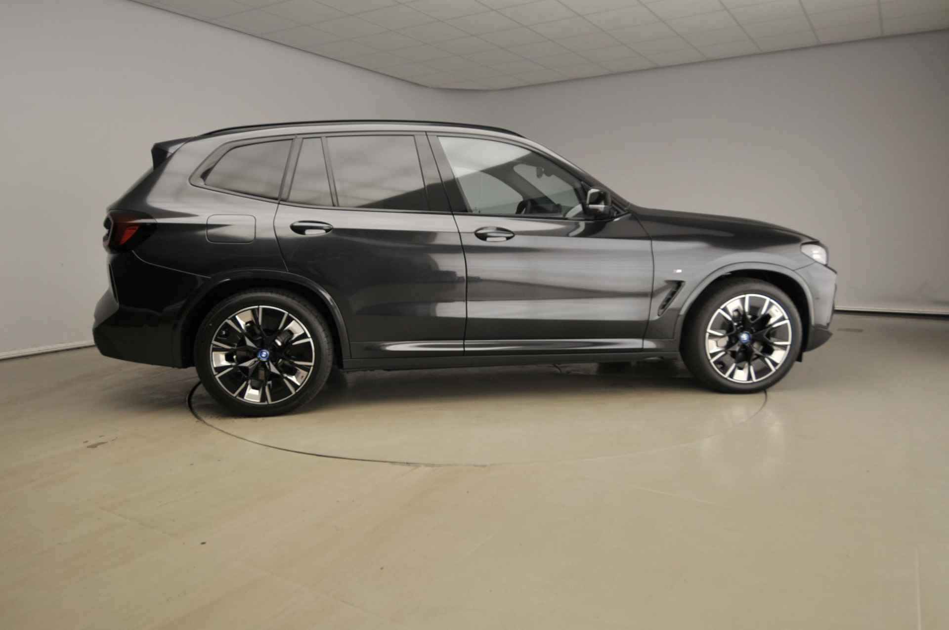 BMW iX3 High Executive Edition 80 kWh Leder / Trekhaak / Harman-Kardon / Adaptive LED / Getint Glas / Alu wielen 20 inch - 5/54