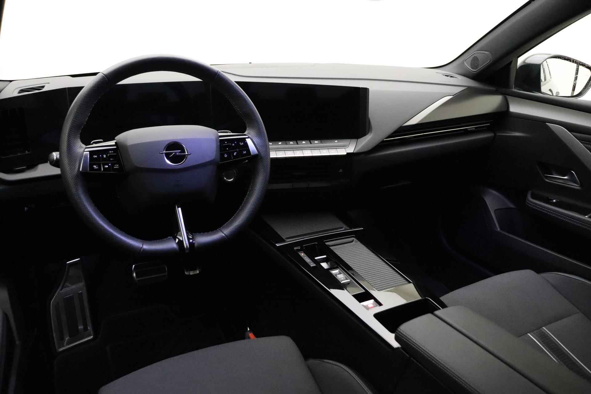 Opel Astra 1.2 Level 4 GS Line Automaat | Navigatie | Rondomzicht Camera | Stoel & Stuurverwarming | Lichtmetalen velgen Black | Keyless | Climate control - 8/38