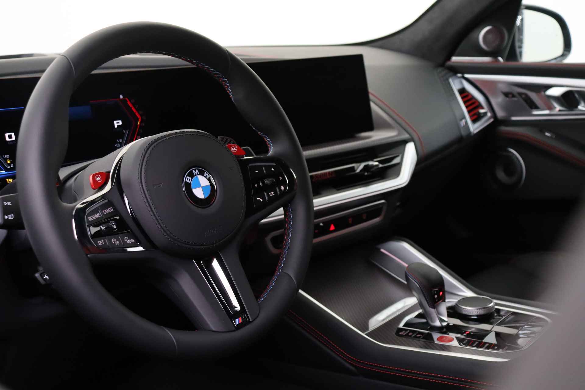 BMW XM PHEV Label Red 29 kWh Automaat / Massagefunctie / Adaptief M Onderstel Professional / Bowers & Wilkins / Trekhaak / Soft-Close / Stoelventilatie / Gesture Control - 4/89