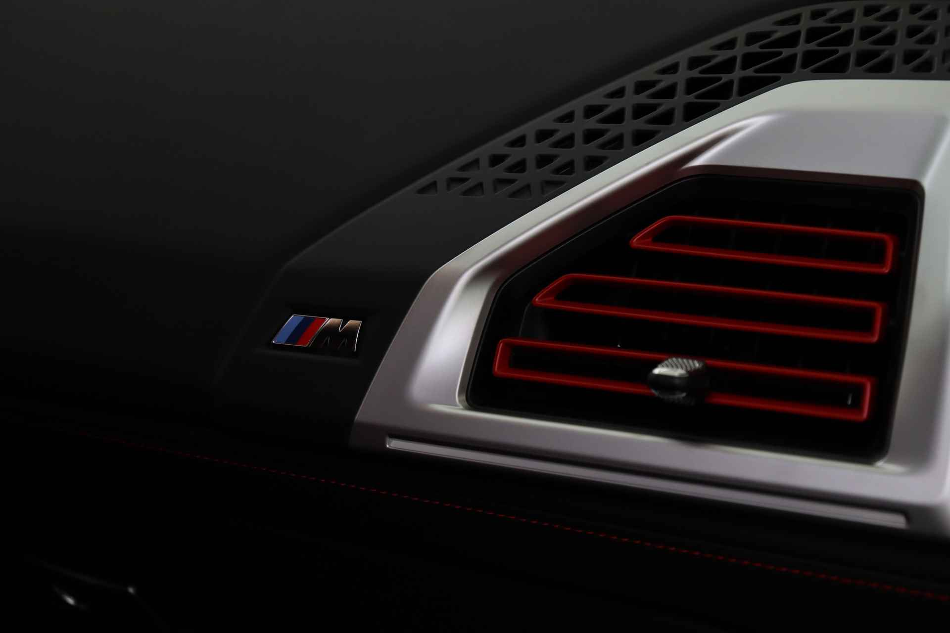 BMW XM PHEV Label Red 29 kWh Automaat / Massagefunctie / Adaptief M Onderstel Professional / Bowers & Wilkins / Trekhaak / Soft-Close / Stoelventilatie / Gesture Control - 25/89