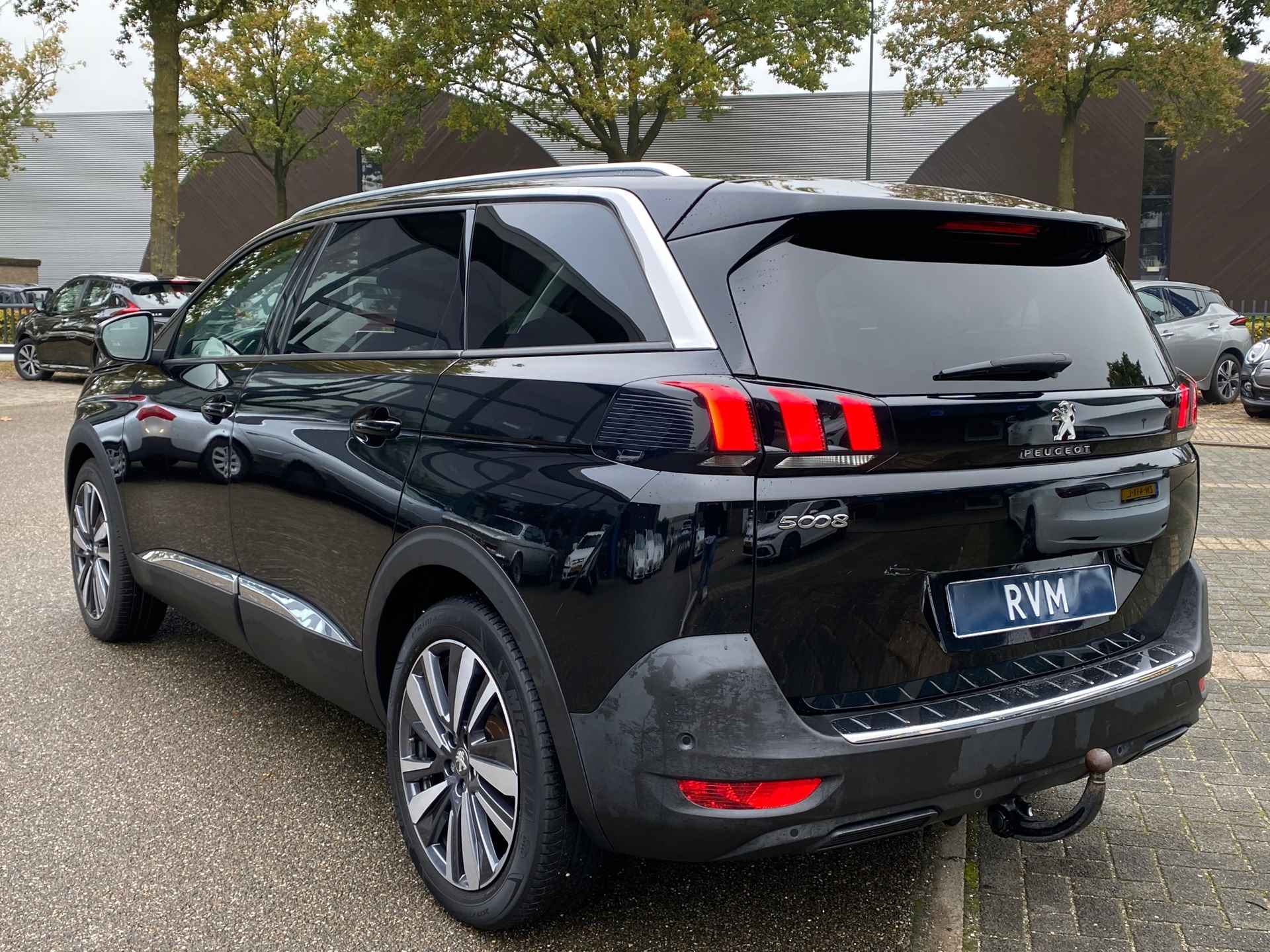 Peugeot 5008 1.5 7pl BlueHDI Executive Avantage | PANO | 7 ZITS | TREKHAAK | NAVI BY CARPLAY - 5/35