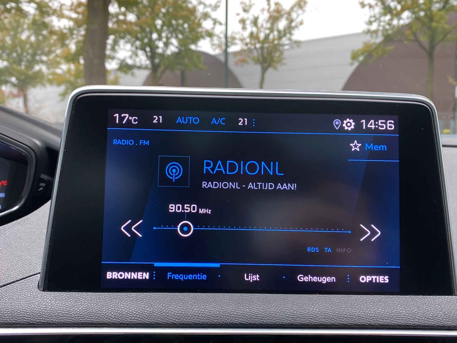 Peugeot 5008 1.5 7pl BlueHDI Executive Avantage | PANO | 7 ZITS | TREKHAAK | NAVI BY CARPLAY - 22/35