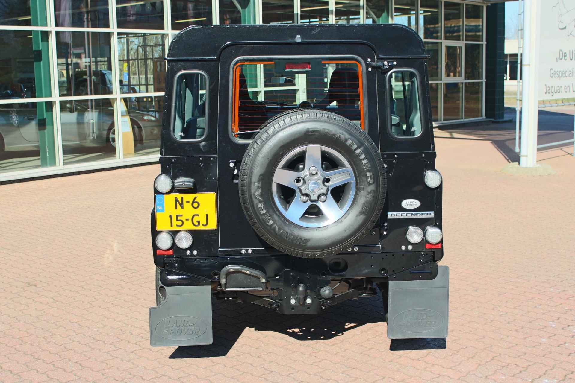 Land Rover Defender 2.4 TD 90 SW SVX 60th Anniversary „De Uiver” Special - 6/26