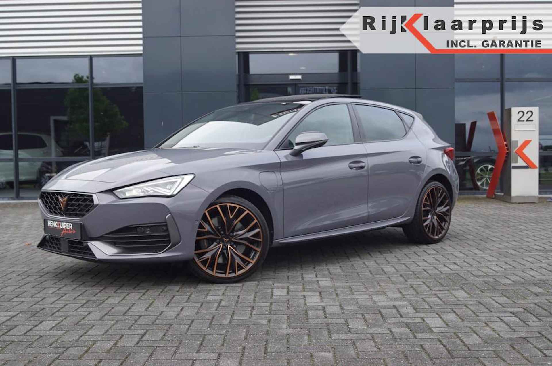 CUPRA Leon 1.4 Hybrid 245pk VZ Performance/ Panodak / Camera/19 LM/DCC/ACC - 1/54