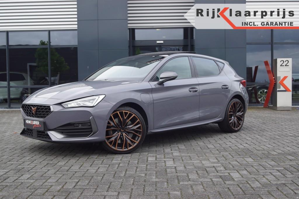 CUPRA Leon 1.4 Hybrid 245pk VZ Performance/ Panodak / Camera/19 LM/DCC/ACC