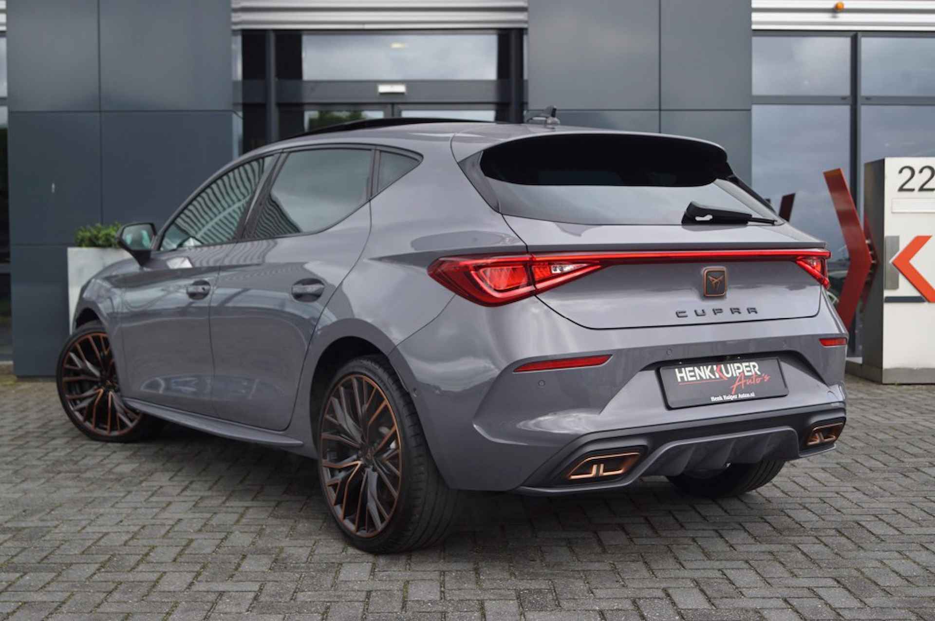 CUPRA Leon 1.4 Hybrid 245pk VZ Performance/ Panodak / Camera/19 LM/DCC/ACC - 2/54