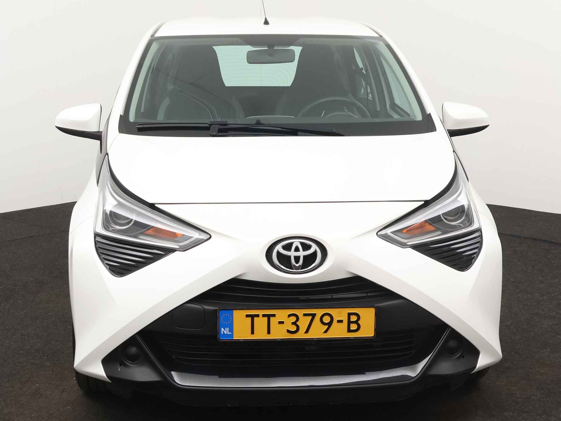 Toyota Aygo 1.0 VVT-i X-Play | NL-Auto | Fabr Garantie t/m 10-2028 mogelijk | - 28/41