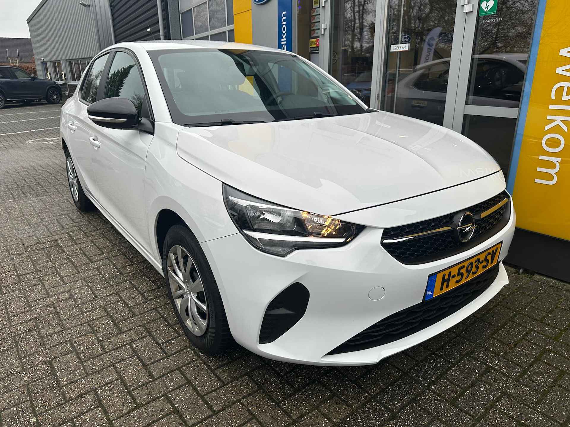 Opel Corsa 1.2 75PK Edition | PARKEERSENSOREN| AIRCO| CRUISE CONTROL| BLUETOOTH| VOLLEDIG DEALERONDERHOUD - 9/32