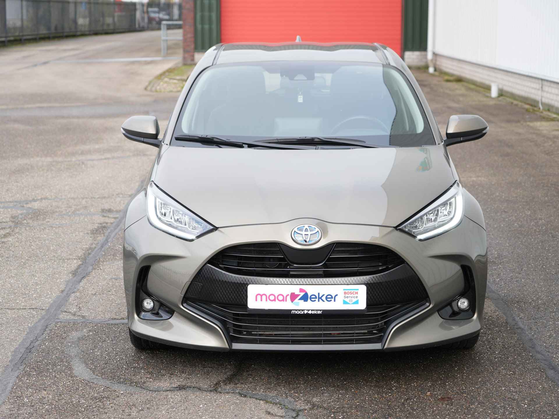 Toyota Yaris 1.5 Hybrid Dynamic LED Verlichting | Keyless entry&Start | Stoelverwarm. | Clima | Cruise | Armsteun | - 11/33