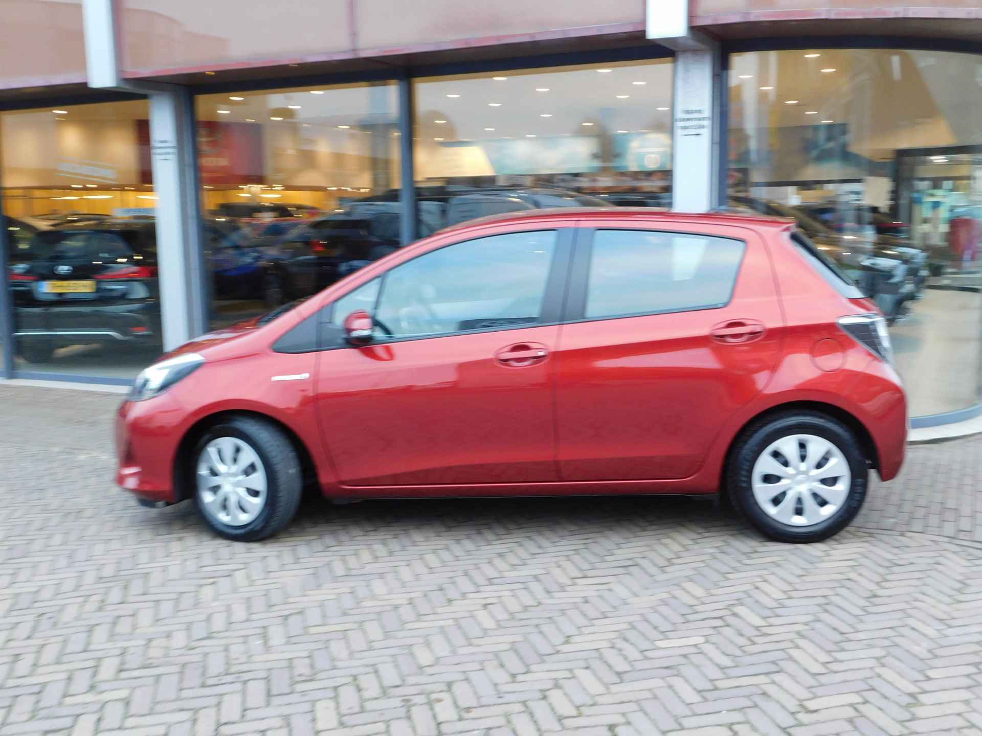 Toyota Yaris 1.5 Full Hybrid Aspiration - 5/58