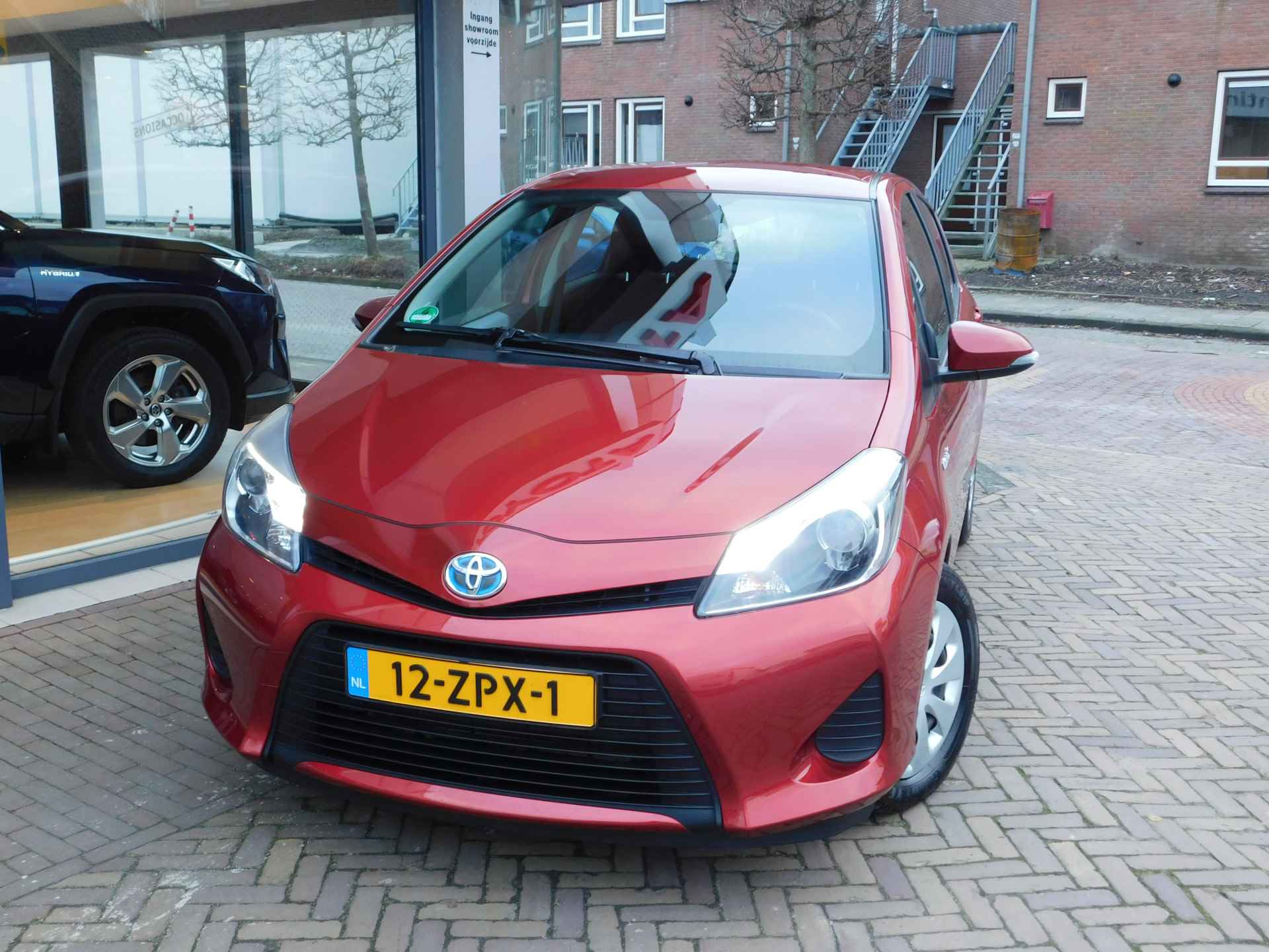 Toyota Yaris 1.5 Full Hybrid Aspiration - 11/58