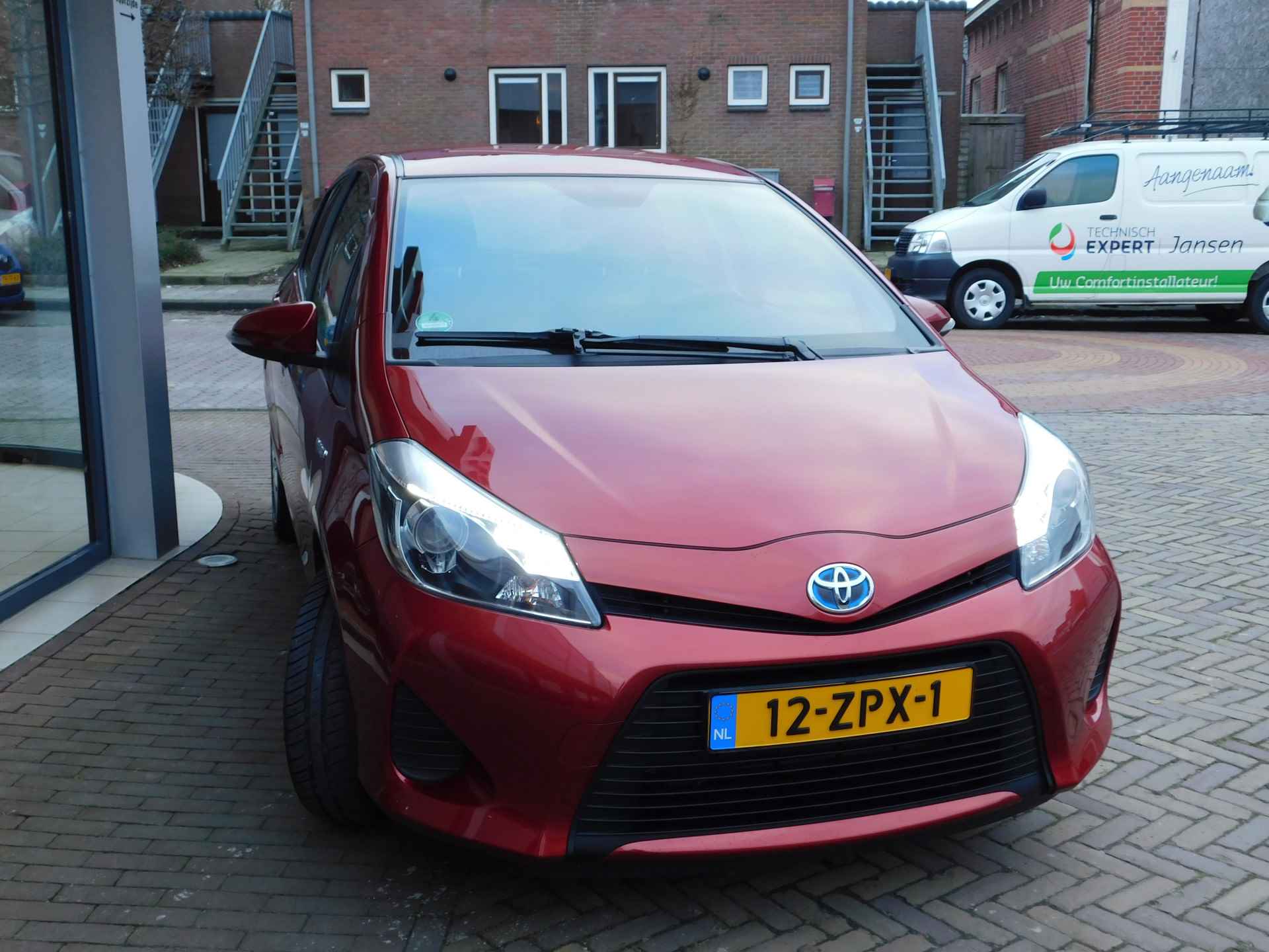 Toyota Yaris 1.5 Full Hybrid Aspiration - 13/58