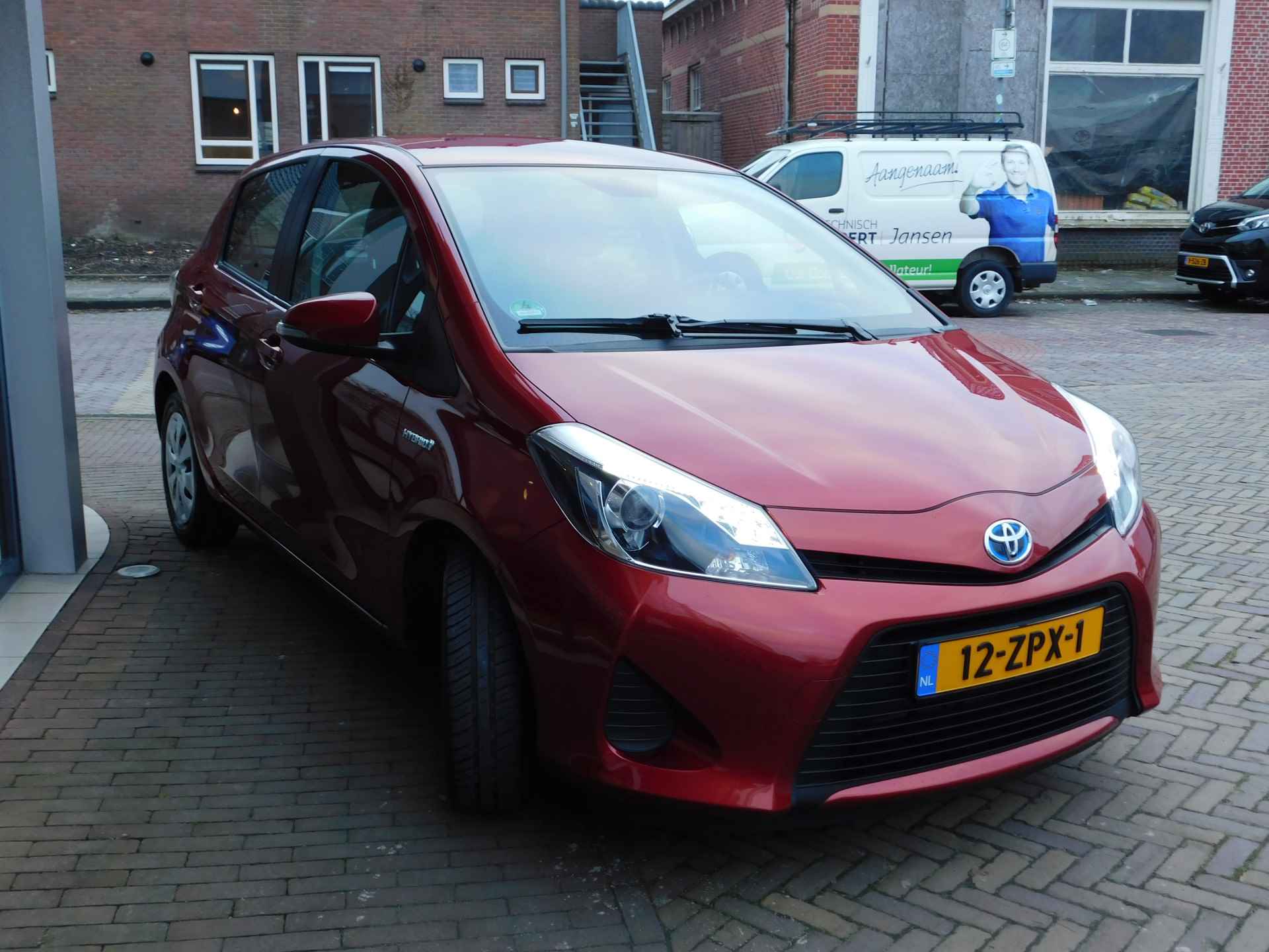 Toyota Yaris 1.5 Full Hybrid Aspiration - 14/58