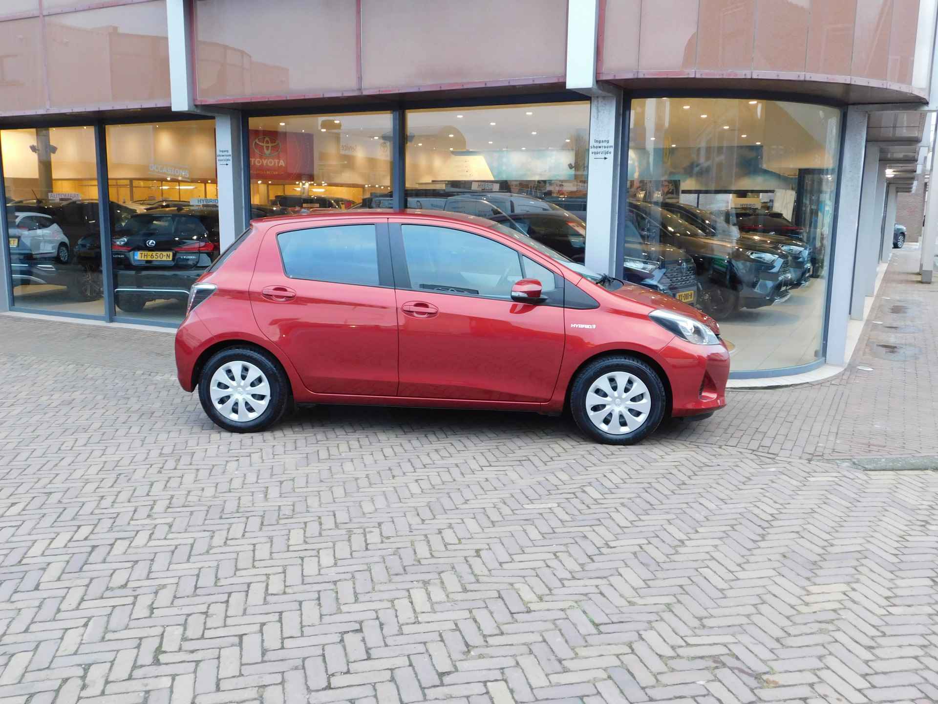 Toyota Yaris 1.5 Full Hybrid Aspiration - 40/58