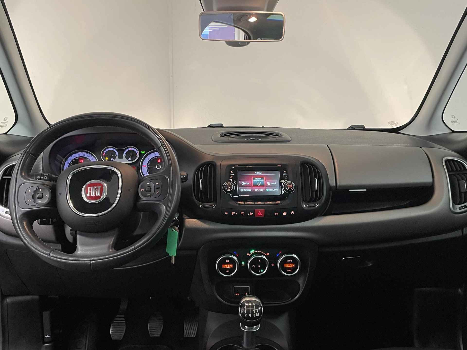 Fiat 500 L 0.9 TwinAir Lounge CRUISE / PARKEERSENSOREN A / NAVIGATIE - 4/44