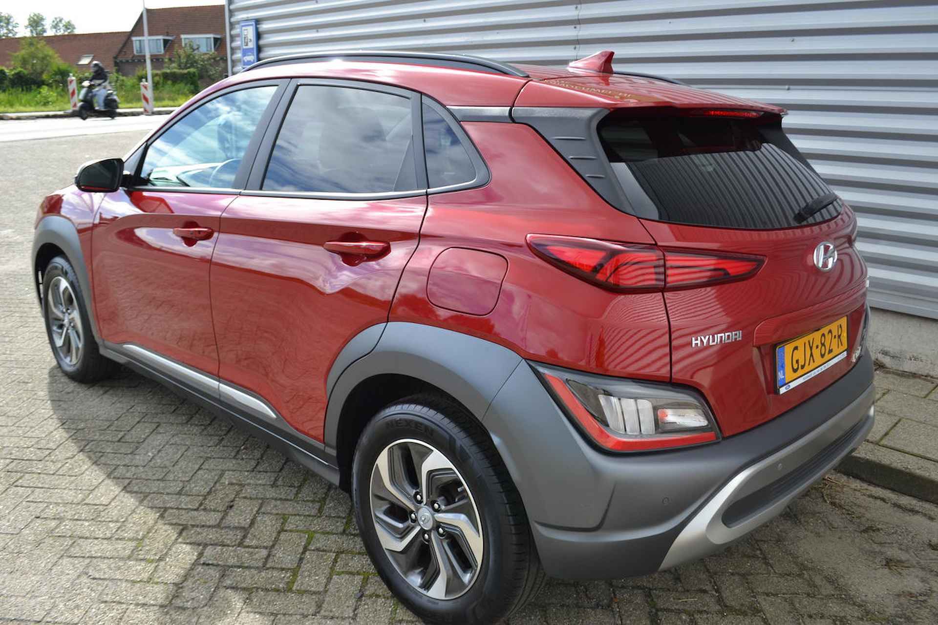 Hyundai KONA 1.6 HEV FASHION|14.700KM|NAVI|PDC|CAMERA - 4/33