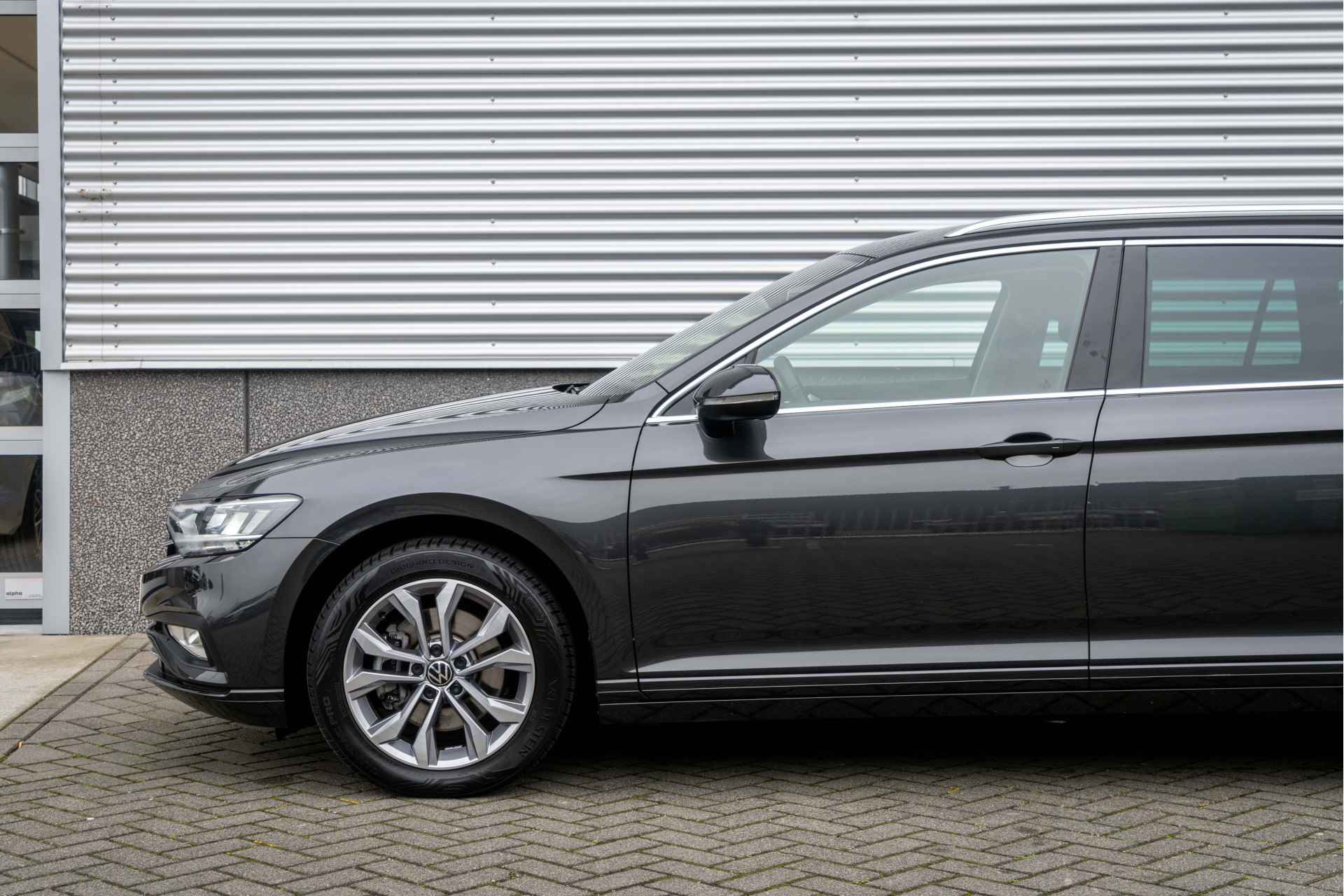 Volkswagen Passat Variant 1.5 TSI 150PK Business | Camera| 4seizoenenbanden| Orig Nederlands| Winterpakket| - 8/42