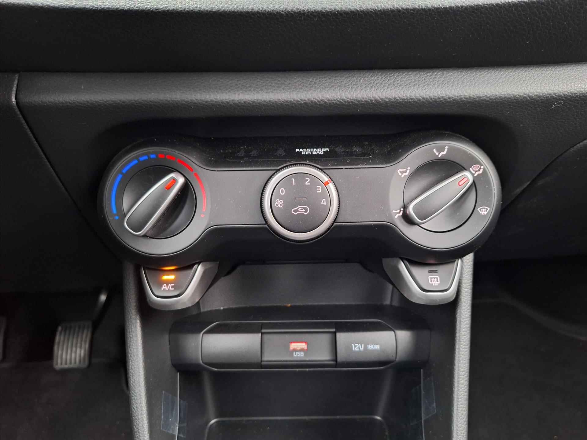 Kia Picanto 1.0 DPi 67pk 5-zits DynamicLine | Airco | Navigatie by Apple Carplay Android Auto | Cruise Control | - 16/34