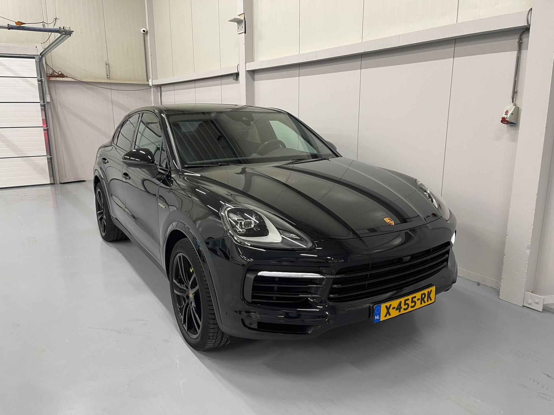 Porsche Cayenne 3.0 E-Hybrid - 24/28