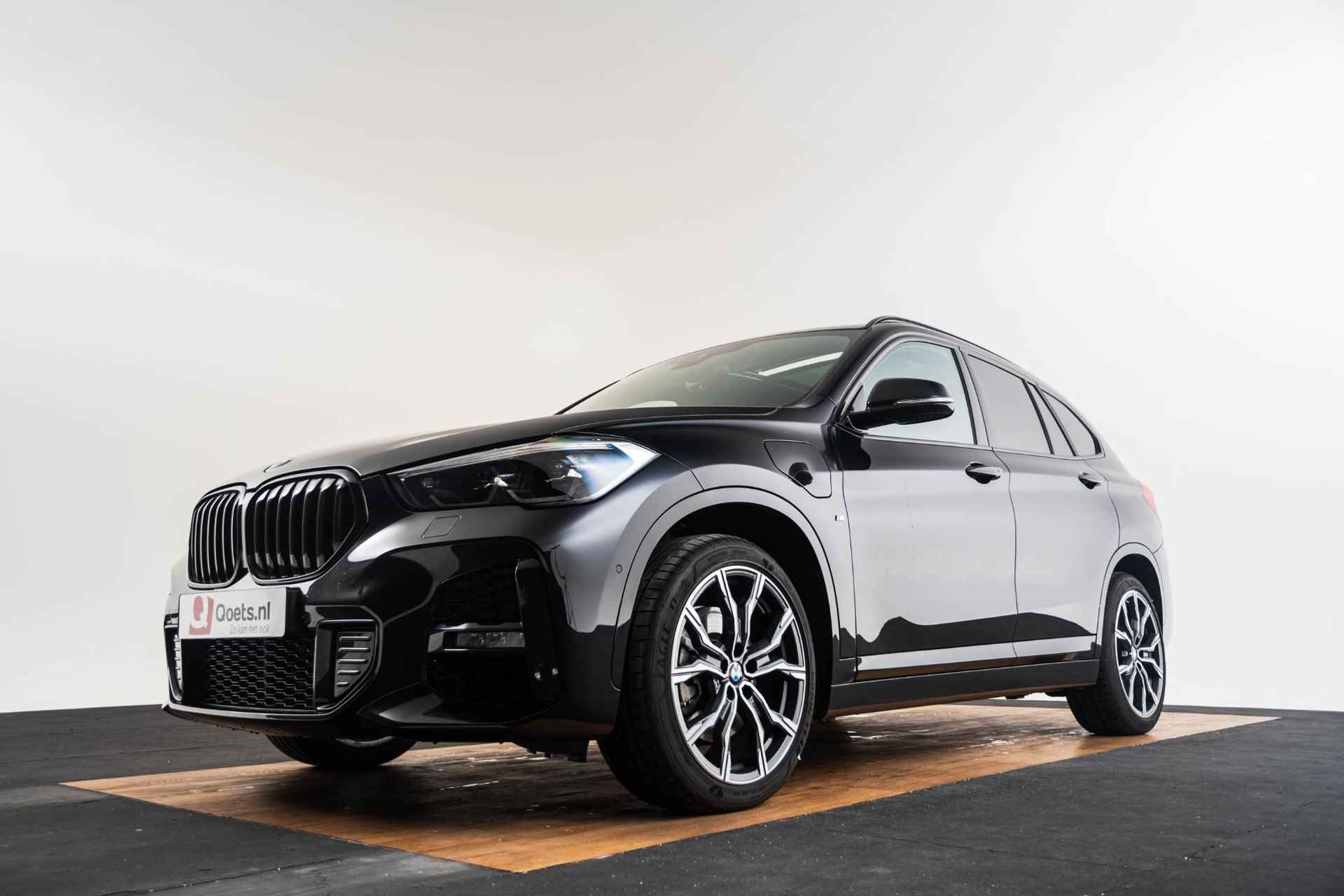 BMW X1 xDrive25e High Executive M Sport - Trekhaak - Panoramadak - Comfort Access - Harman Kardon - Head-Up Display - Adaptive LED - Camera - Driving Assistant Plus - PDC met Camera - 41/52