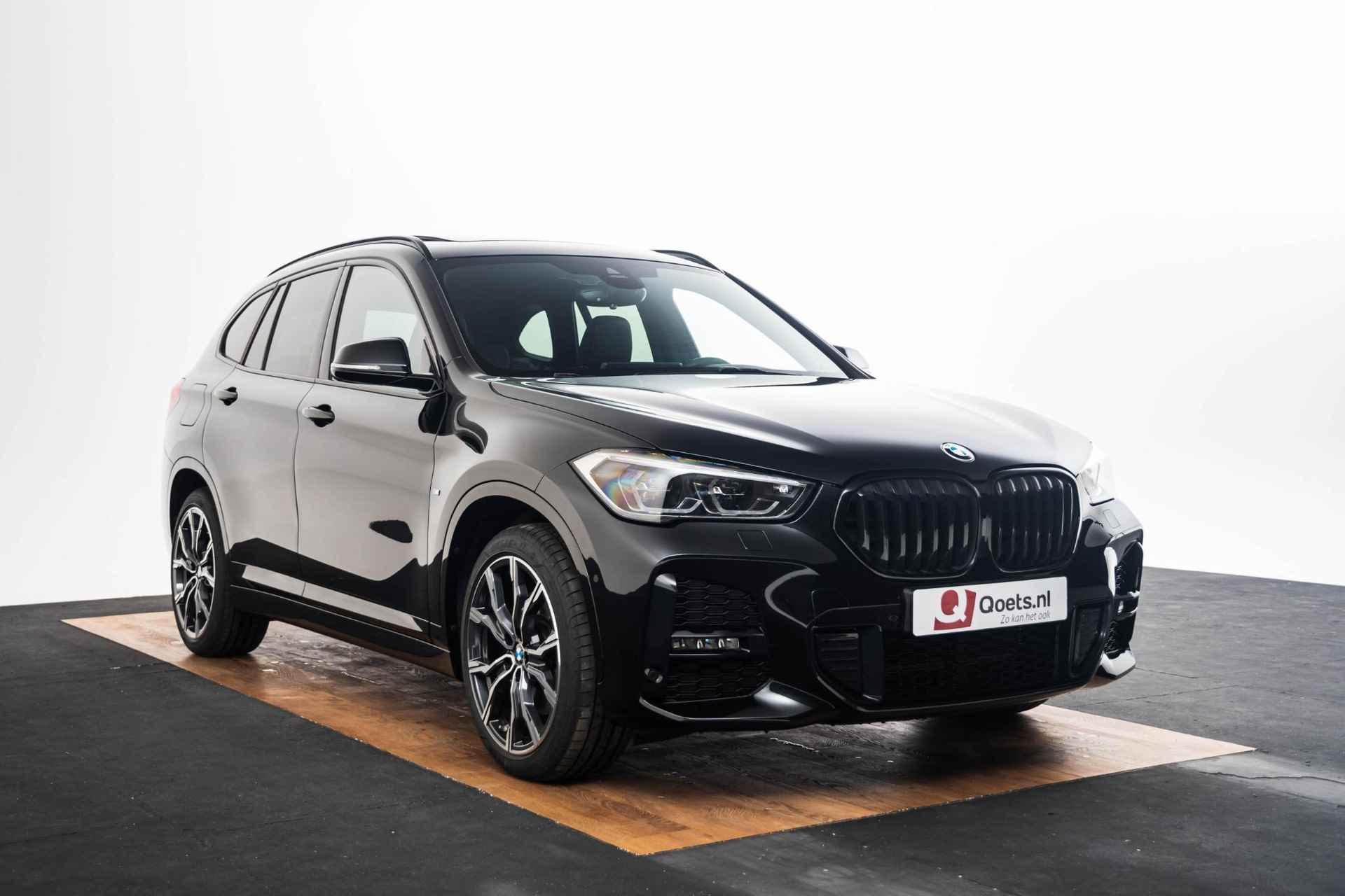 BMW X1 xDrive25e High Executive M Sport - Trekhaak - Panoramadak - Comfort Access - Harman Kardon - Head-Up Display - Adaptive LED - Camera - Driving Assistant Plus - PDC met Camera - 47/52