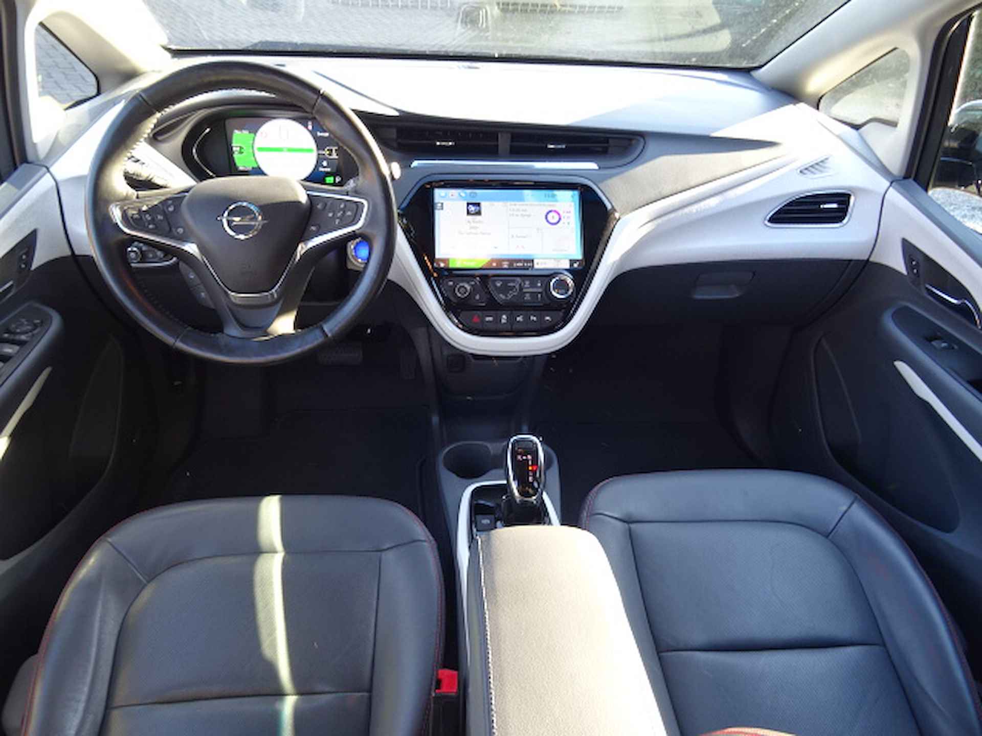 Opel Ampera-E 60-kWh 204PK Launch Executive + 17"/ Leder/ Camera/ App-Connect/ Clima/ NL auto - 15/49