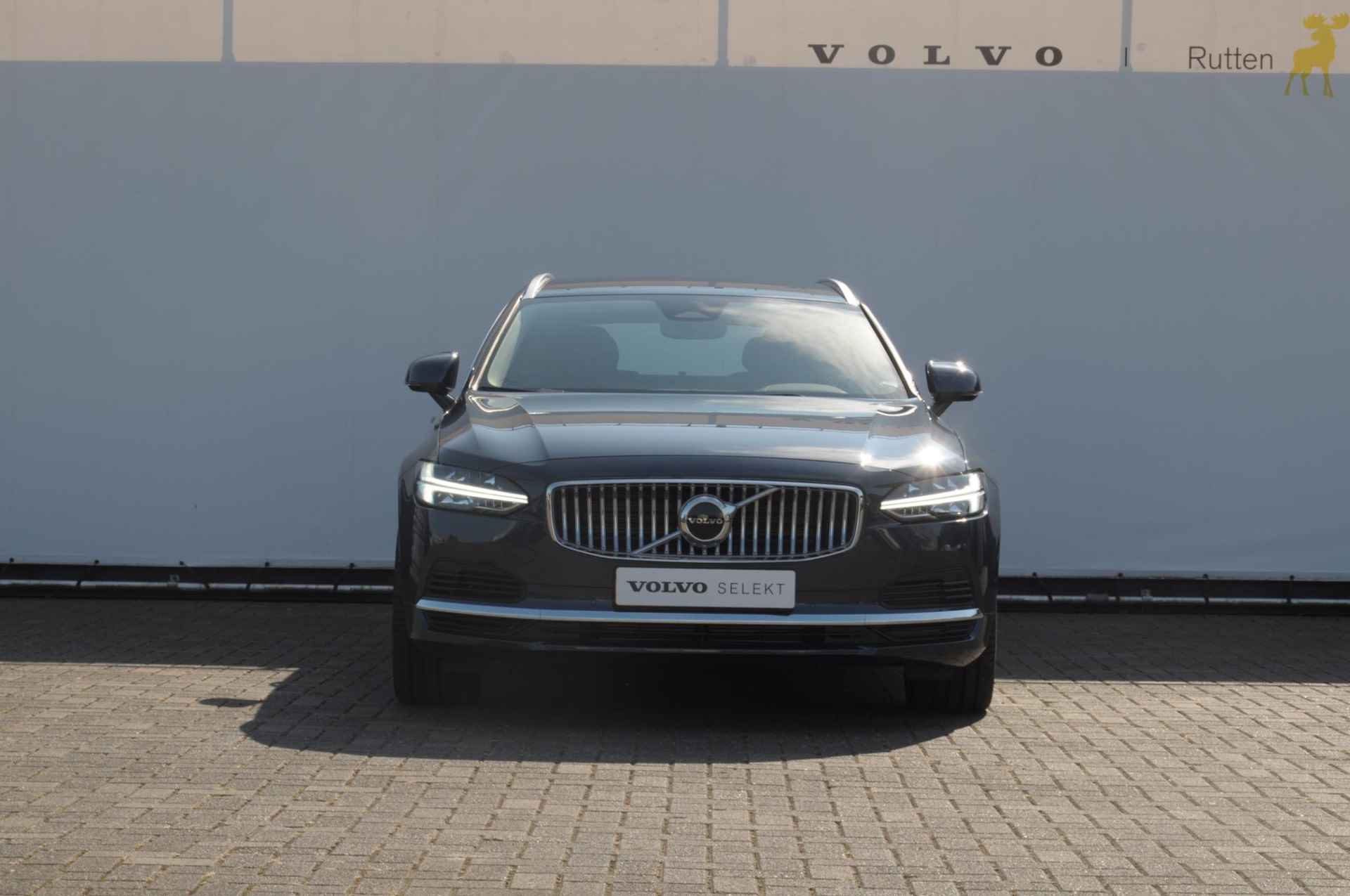 Volvo V90 T6 350PK Automaat Recharge AWD Plus Bright / Adpatieve cruise control/ BLIS/ Elektrische stoelen/ Harman Kardon audio/ Stoel en stuurwielverwarming/ Parkeersensoren met camera - 8/39