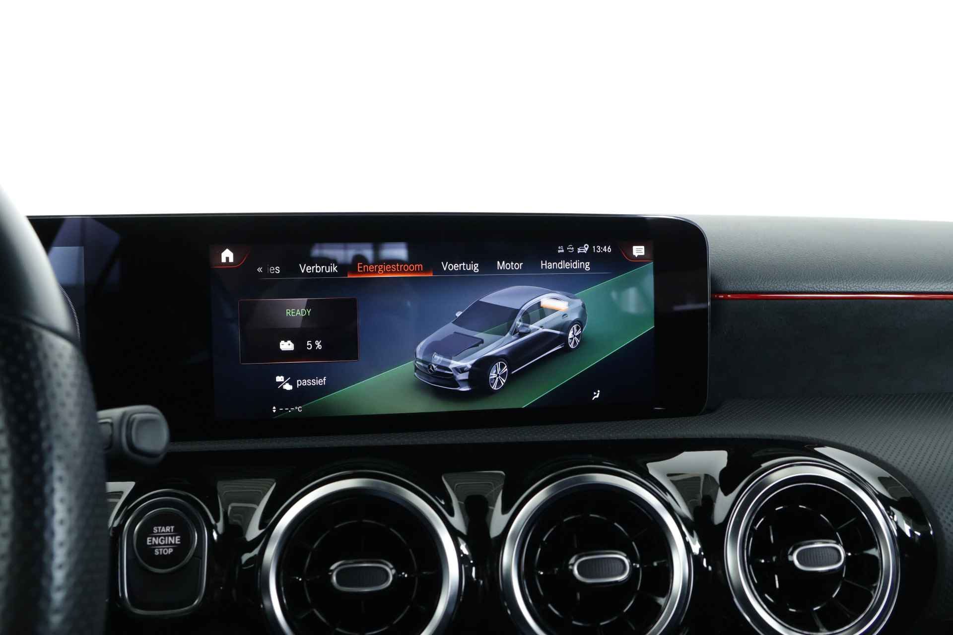 Mercedes-Benz A-Klasse 250 e AMG Line / Navi / Carplay / DAB / LED - 31/41