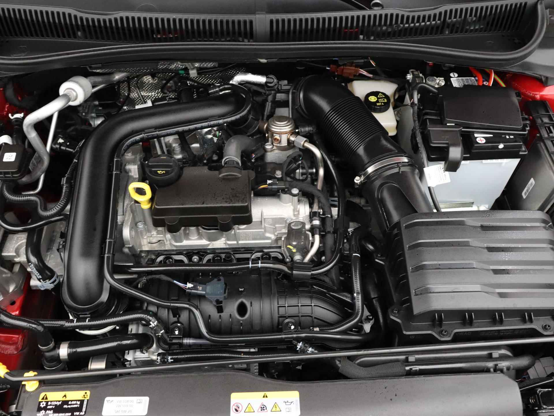 Volkswagen Taigo 1.0 TSI Life DSG ACHTERUITRIJCAMERA | PARKEERSENSOREN | LICHTMETALEN VELGEN | APP CONNECT | CLIMATE CONTROL | - 19/23