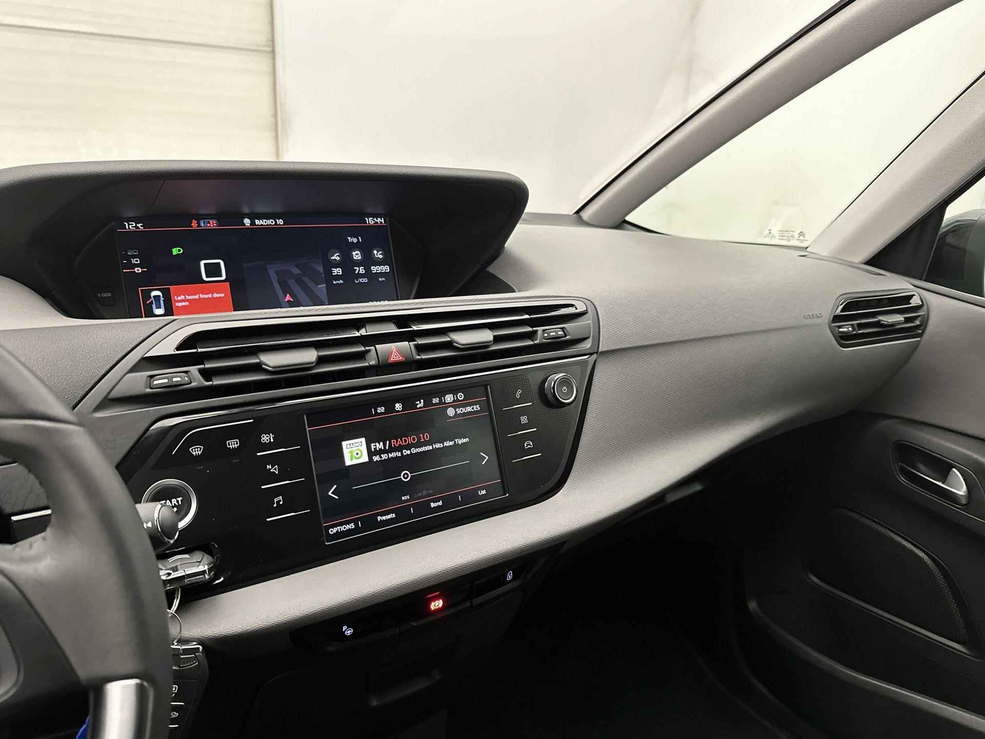 Citroen Grand C4 SpaceTourer MPV Business 130 pk | Navigatie | Achteruitrijcamera | Parkeersensoren Voor en Achter | 2 Zitplaatsen op Derde Rij | LED Dagrijverlichting | Keyless Start | Dodehoek Detectie | Climate Control | Cruise Control | 17" Lichtmetalen Velgen | Apple Carplay/Android Auto | - 20/33