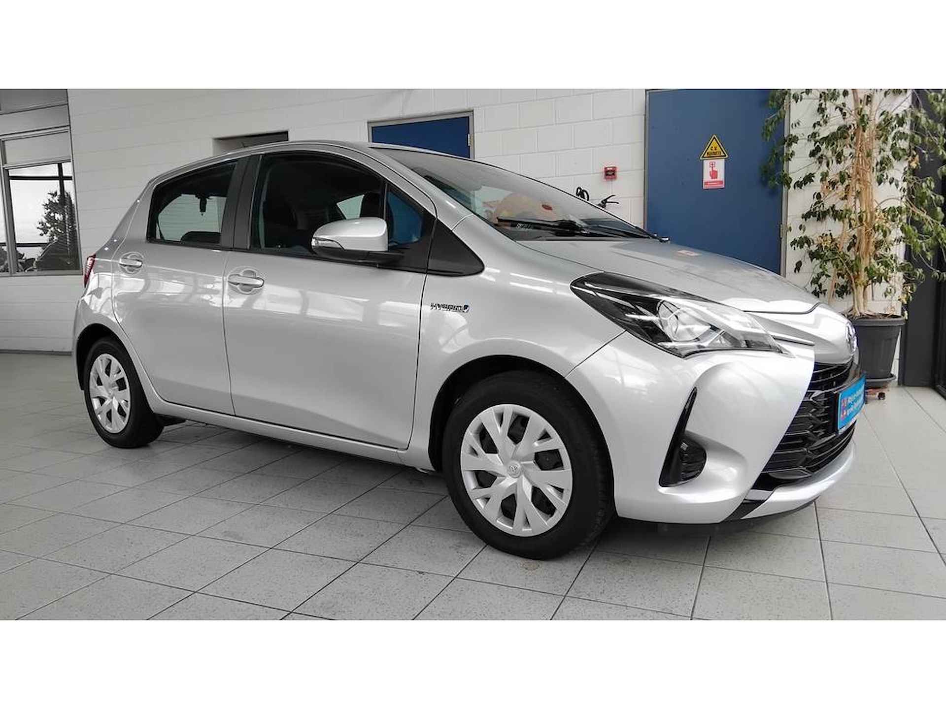 Toyota Yaris 1.5 Hybrid Active Apple-Carplay Camera Stoelverw - 23/23