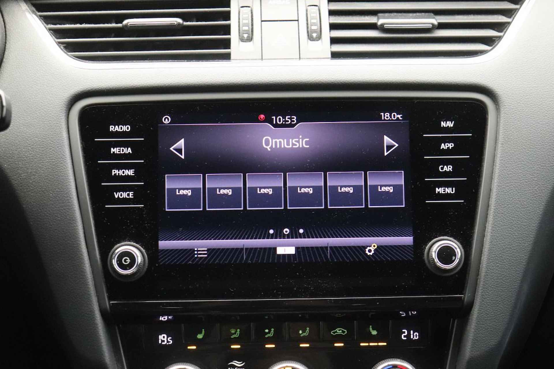 SKODA Octavia 1.0 TSI Greentech Business Edition - Carplay, Stoelverw. - 16/24