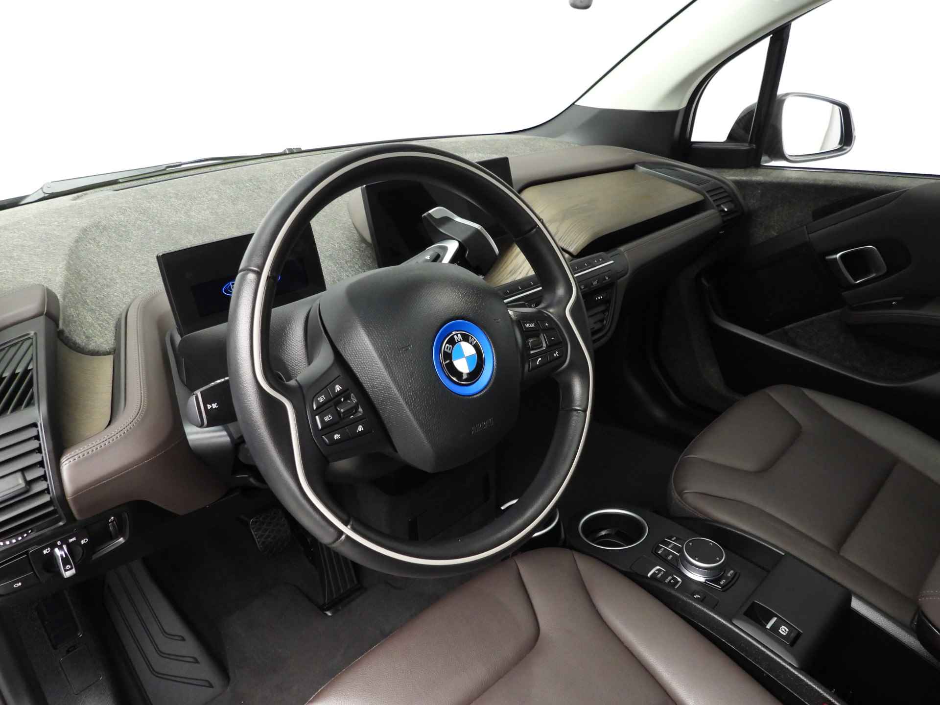 BMW i3 Business Edition Plus 120Ah 42 kWh LED / Leder / Navigatie / Schuifdak / Stoelverwarming / DAB / Alu 20 inch - 3/33