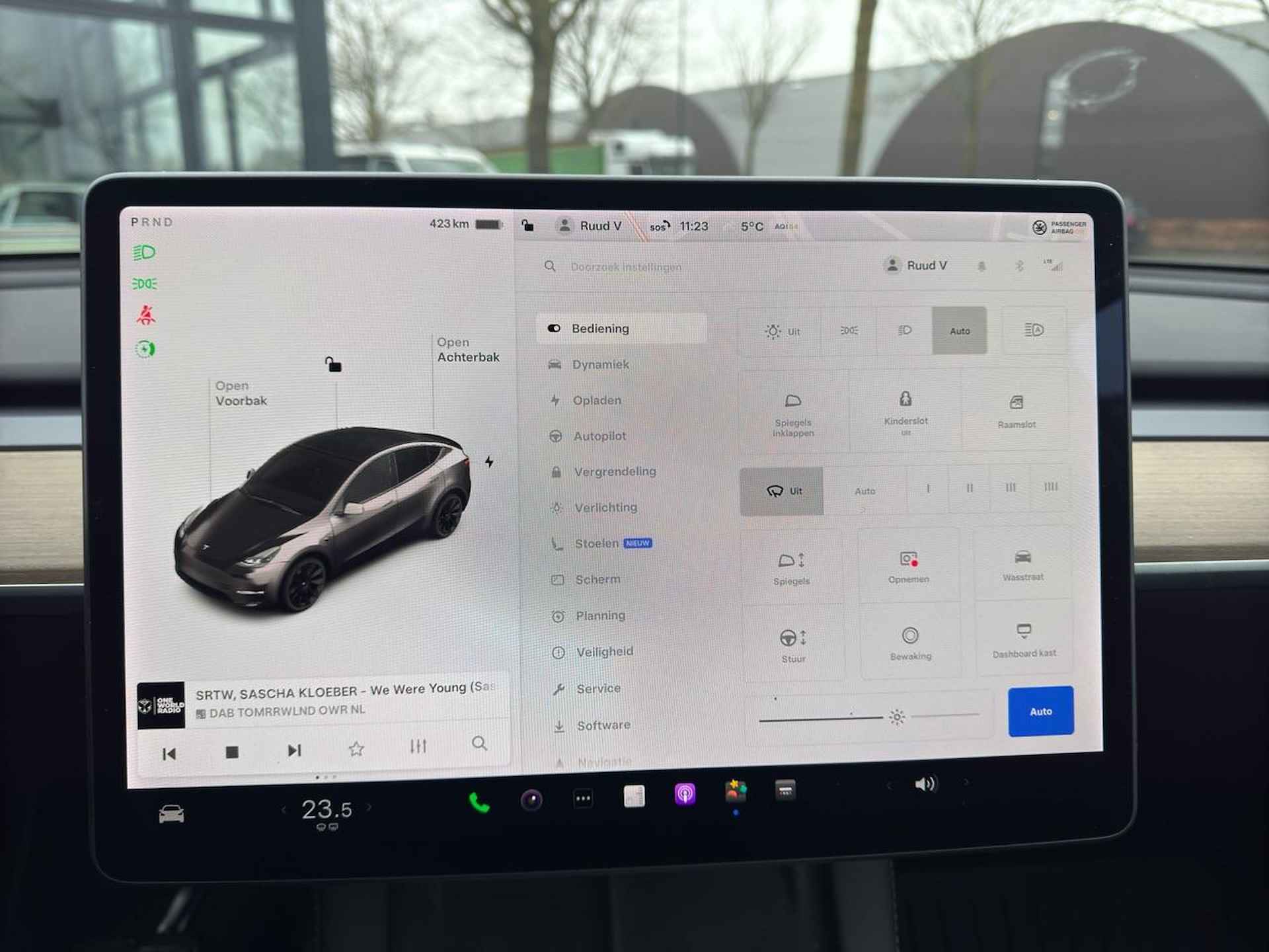 Tesla Model Y Long Range AWD 75 kWh | TREKHAAK AFNEEMBAAR | ENHANCED AUTOPILOT | RIJKLAARPRIJS INCL. 12 MND. BOVAGGARANTIE - 24/44