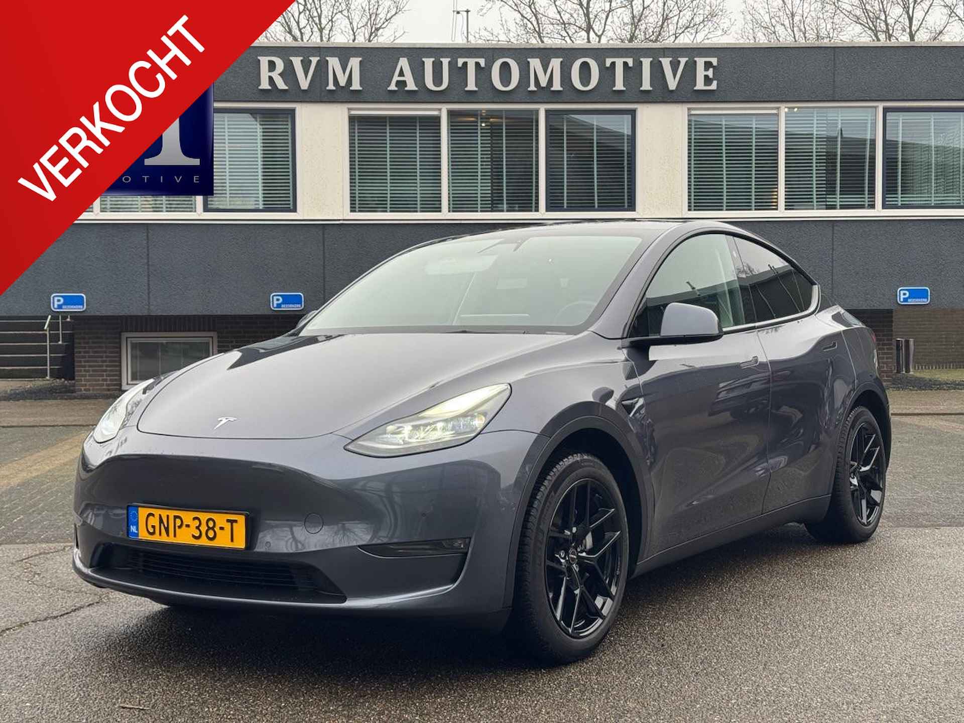 Tesla Model Y Long Range AWD 75 kWh | TREKHAAK AFNEEMBAAR | ENHANCED AUTOPILOT | RIJKLAARPRIJS INCL. 12 MND. BOVAGGARANTIE