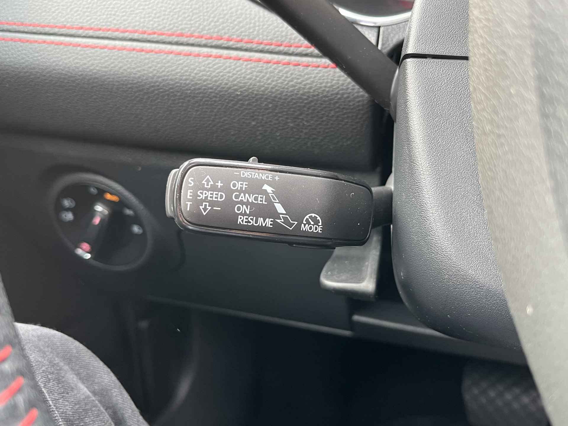 SEAT Ibiza 1.5 TSI FR Black Edition / AUTOMAAT/ PANO/ 150 PK/ CAMERA/ PARK. SENSOREN/ LED/ KEYLESS/ STOEL VERWARM./ VIRTUAL COCKPIT/ ADAPT. CRUISE/ APP CONNECT/ NAVI/ CLIMA/ DAB/ 18" LMV/ - 13/44