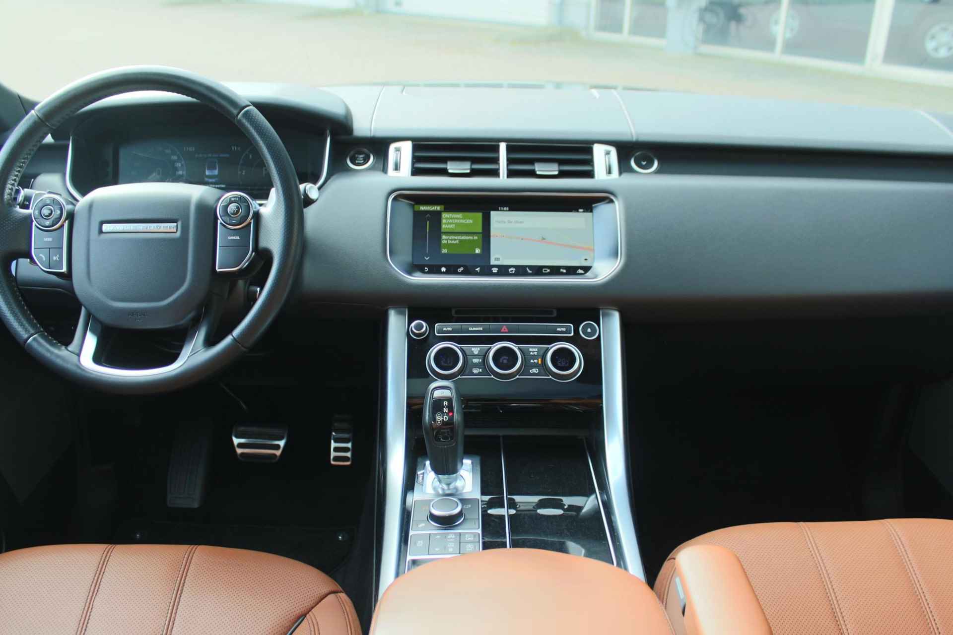 LAND ROVER Range Rover Sport 3.0 TDV6 258pk HSE Dynamic / InControl Touch Pro / NW €122.500 - 16/73