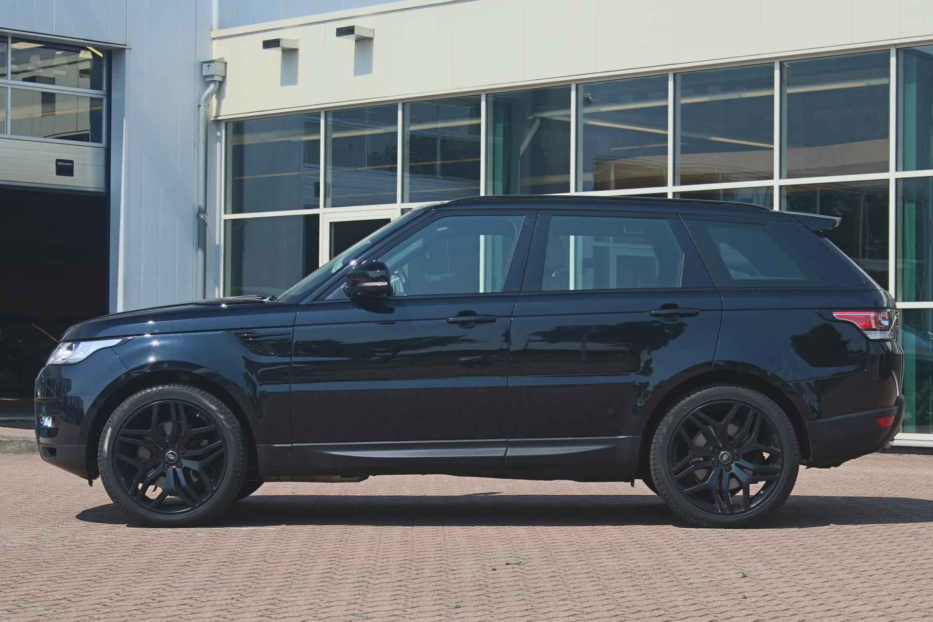 LAND ROVER Range Rover Sport 3.0 TDV6 258pk HSE Dynamic / InControl Touch Pro / NW €122.500 - 42/73