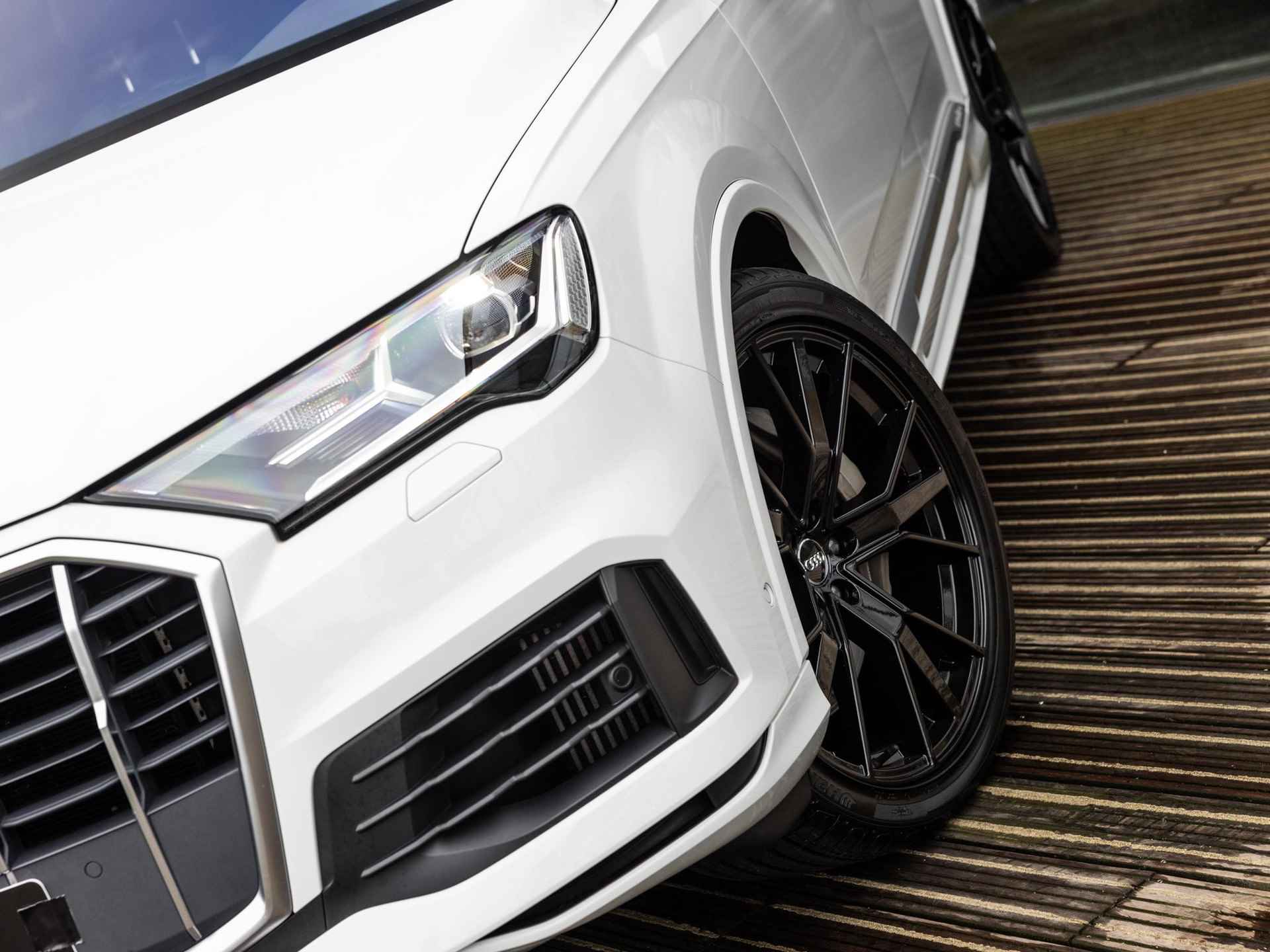 Audi Q7 55 TFSI e quattro S Edition | BTW | PANORAMADAK | APPLE CARPLAY | MEMORY | CAMERA | 22” VELGEN | TREKHAAK | - 9/54