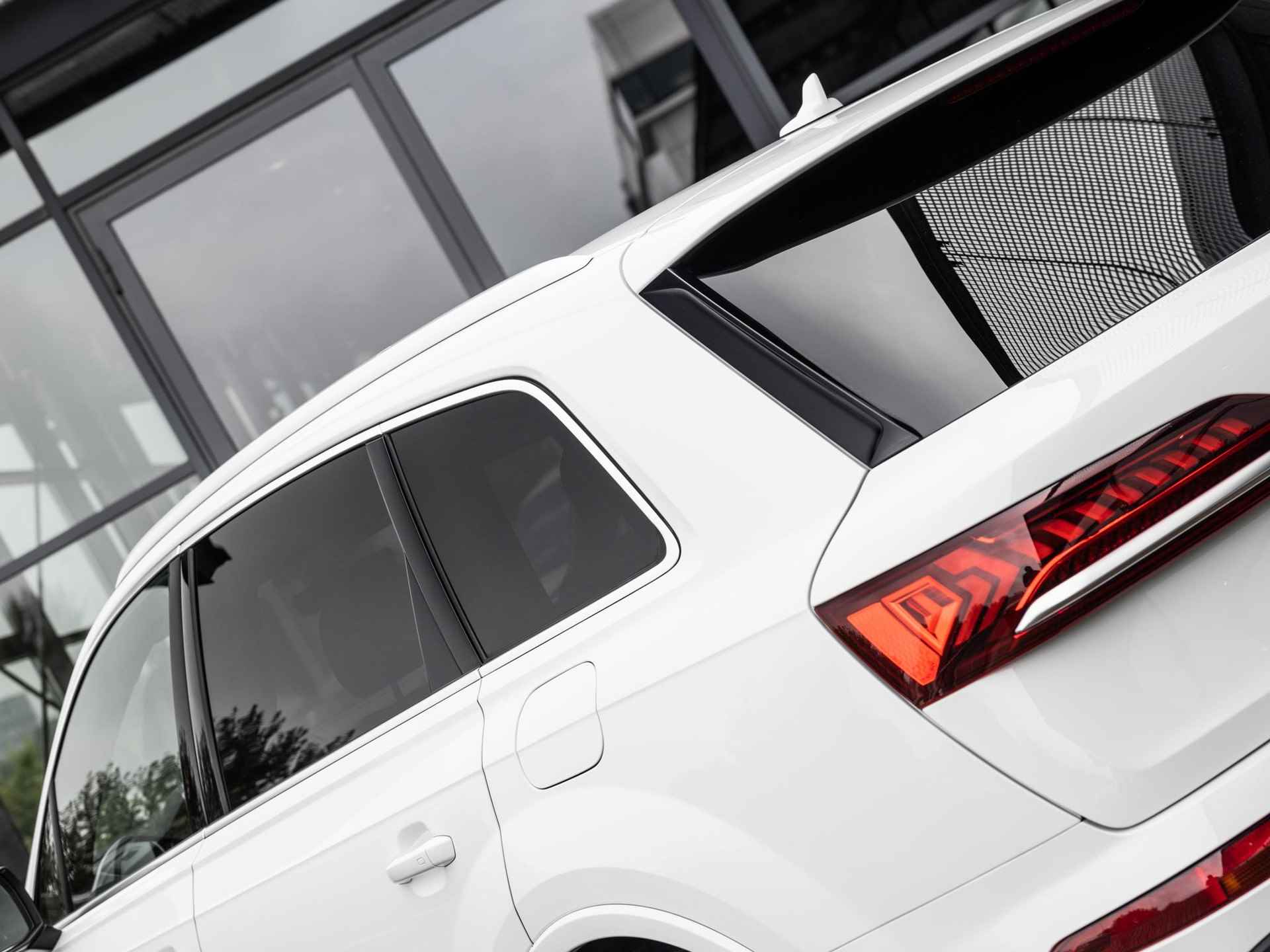 Audi Q7 55 TFSI e quattro S Edition | BTW | PANORAMADAK | APPLE CARPLAY | MEMORY | CAMERA | 22” VELGEN | TREKHAAK | - 47/54