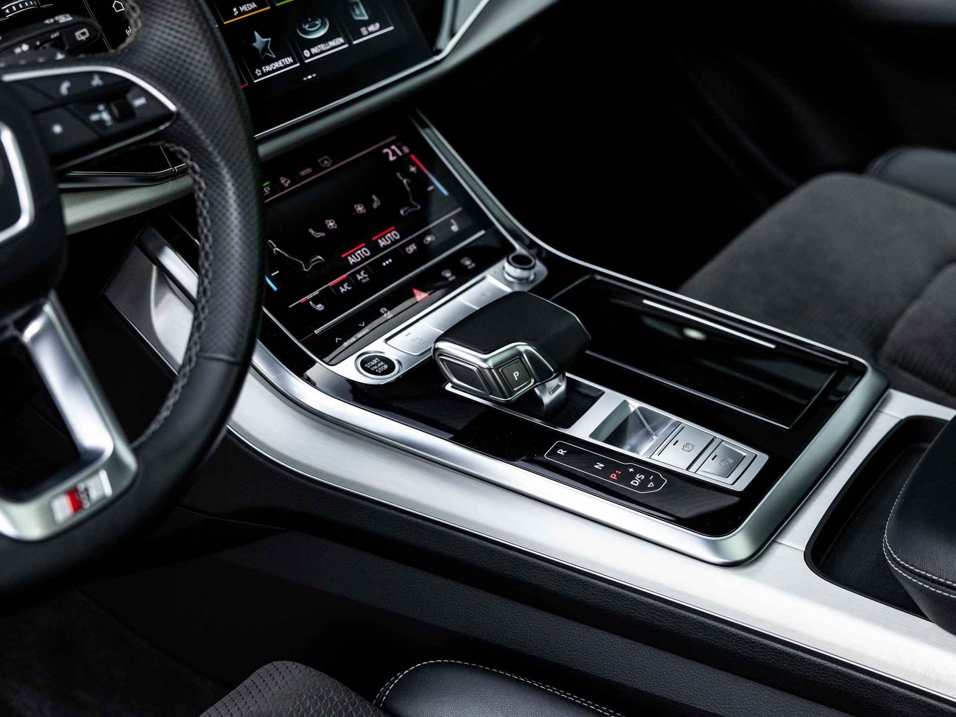 Audi Q7 55 TFSI e quattro S Edition | BTW | PANORAMADAK | APPLE CARPLAY | MEMORY | CAMERA | 22” VELGEN | TREKHAAK | - 27/49