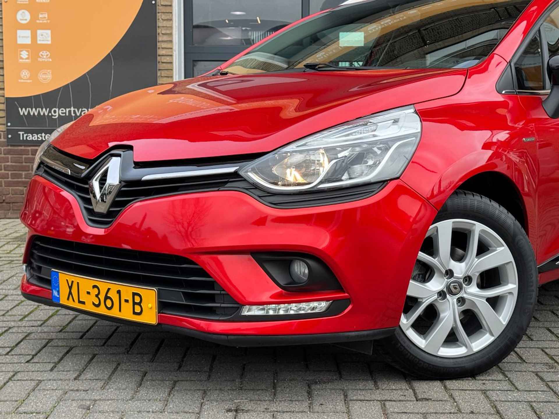 RENAULT Clio ESTATE TCe 90 LIMITED CARPLAY/TREKHAAK/NL-AUTO/1E EIG./43.000KM! - 7/43