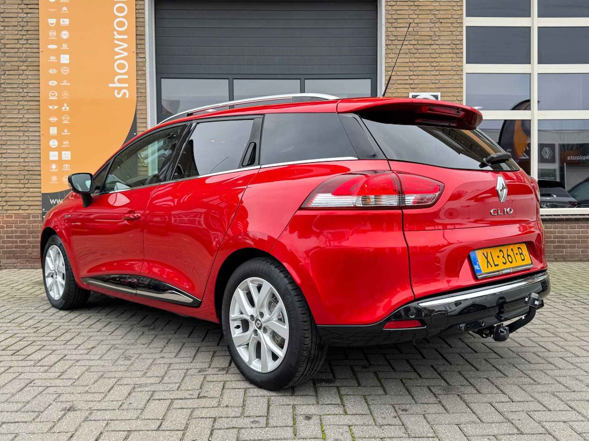 RENAULT Clio ESTATE TCe 90 LIMITED CARPLAY/TREKHAAK/NL-AUTO/1E EIG./43.000KM! - 10/43