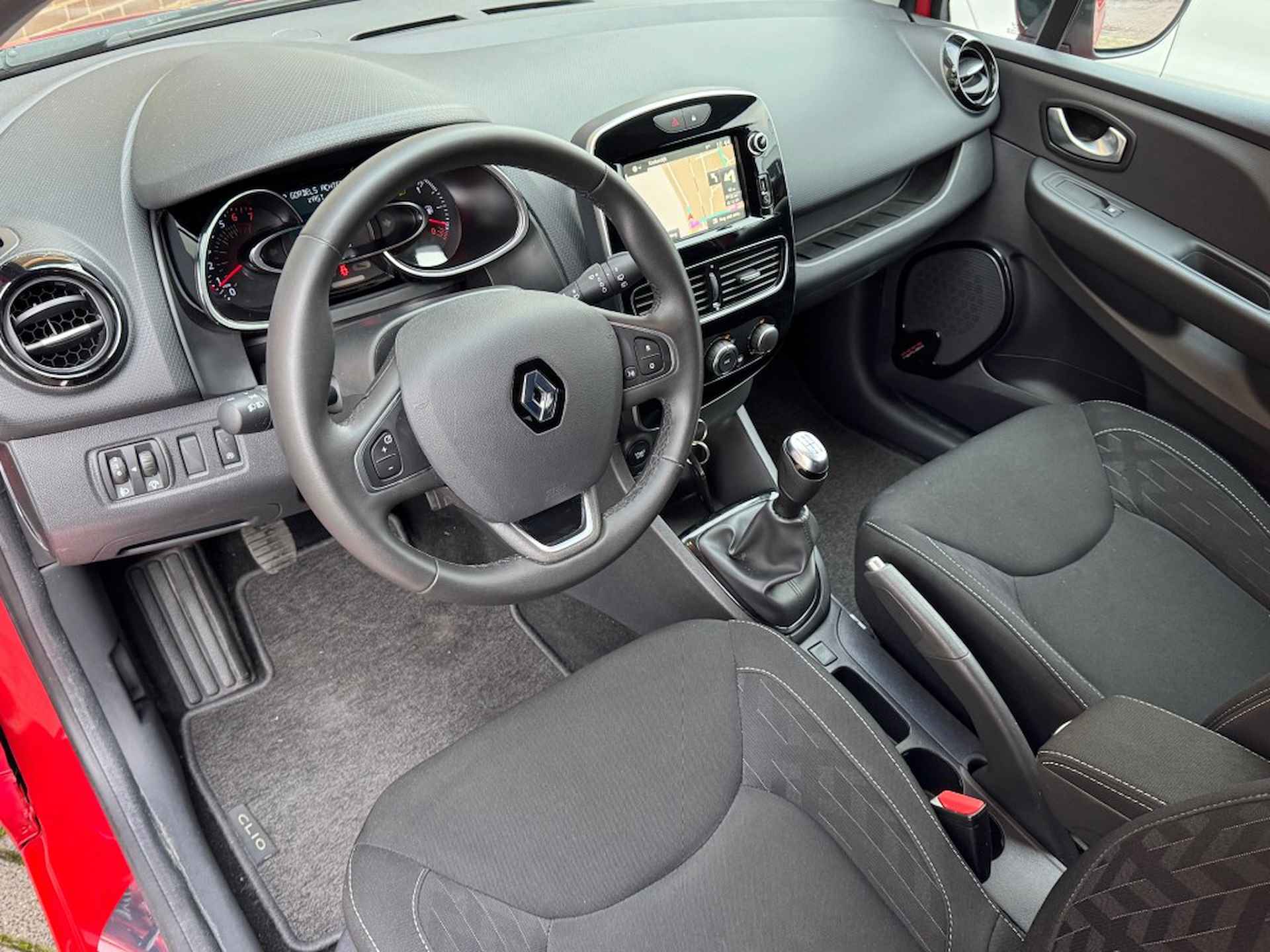 RENAULT Clio ESTATE TCe 90 LIMITED CARPLAY/TREKHAAK/NL-AUTO/1E EIG./43.000KM! - 22/43