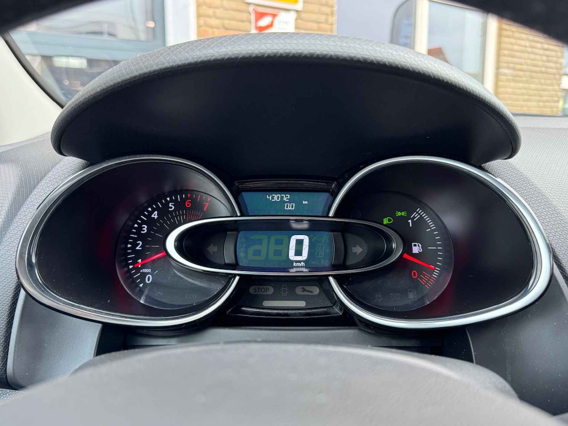 RENAULT Clio ESTATE TCe 90 LIMITED CARPLAY/TREKHAAK/NL-AUTO/1E EIG./43.000KM! - 37/43