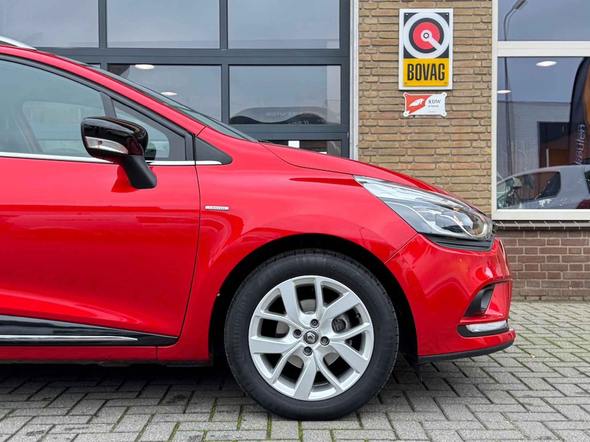 RENAULT Clio ESTATE TCe 90 LIMITED CARPLAY/TREKHAAK/NL-AUTO/1E EIG./43.000KM! - 39/43