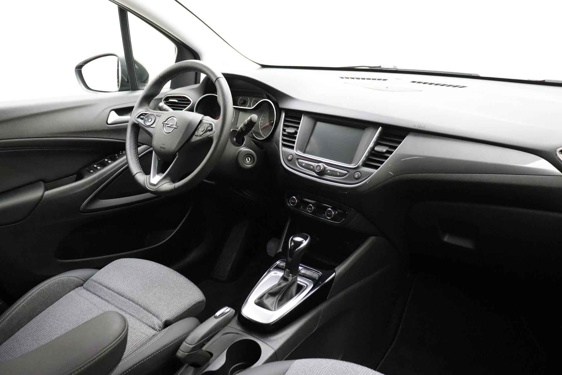 Opel Crossland 1.2 Turbo Elegance 130 PK Automaat | Navigatie via Apple Carplay | Climate control | Stoel & Stuurverwarming | Camera | Lichtmetalen velgen - 4/39