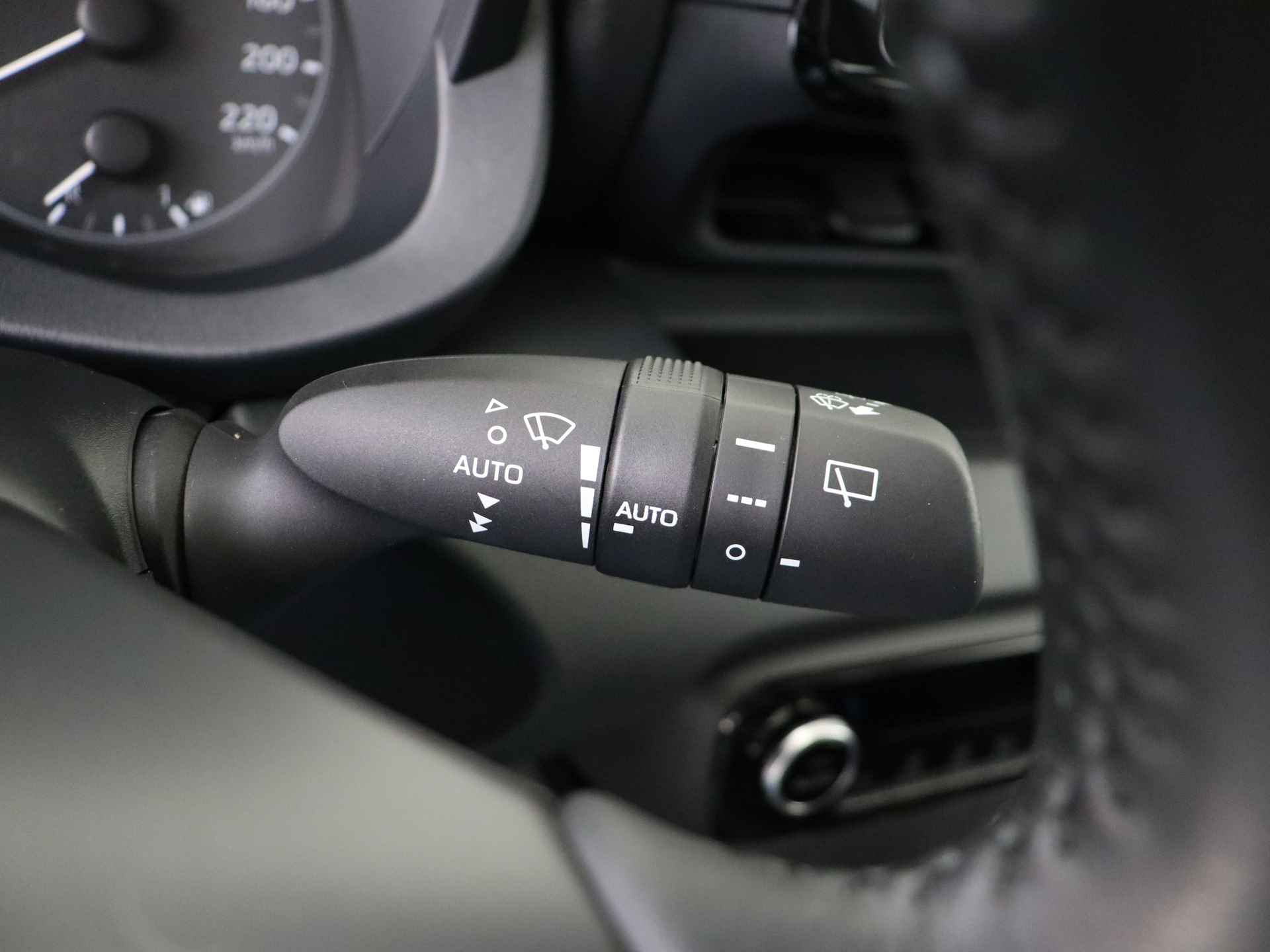 Toyota Yaris 1.5 Hybrid Active | Apple Carplay/Android Auto | Climate Control | Cruise Control Adaptief | 1e Eigenaar | Armsteun | - 23/37