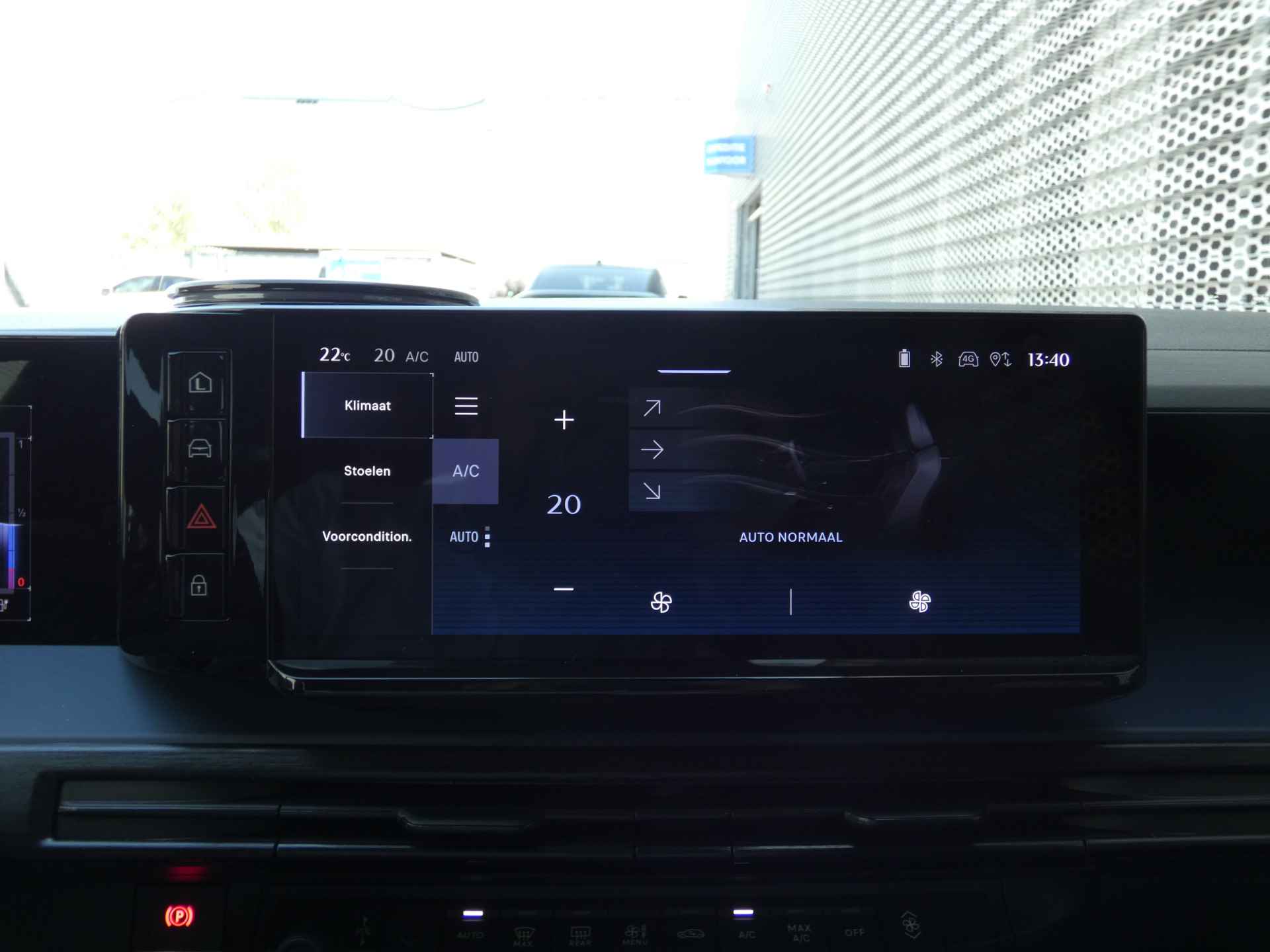 Lancia Ypsilon Edizione Cassina Limitata 156 PK 51 kWh Camera | Navigatie | Apple Carplay | Keyless | Dodehoek Bewaking - 23/32