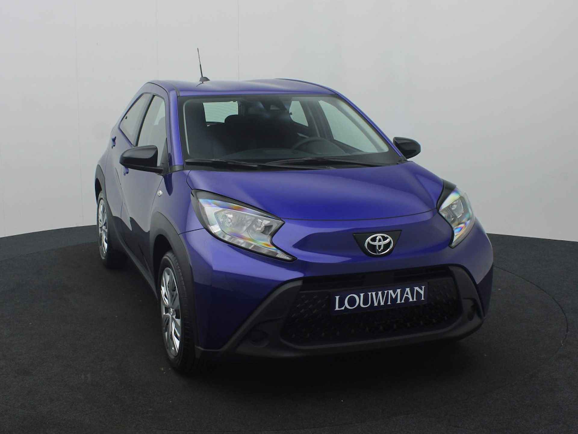 Toyota Aygo X 1.0 VVT-i MT Play *NIEUW* | 10 jaar Garantie! | DIRECT Leverbaar! - 28/33